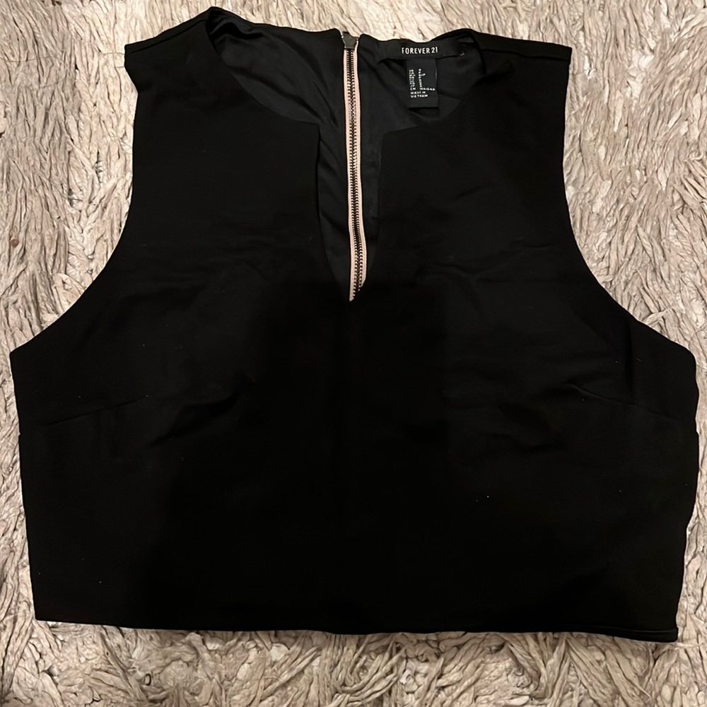 Black professional crop top